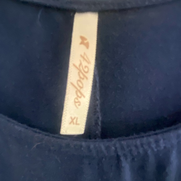 42Pops Blue Midi Dress with Crew Neck and Short Sleeves - Picture 3 of 9